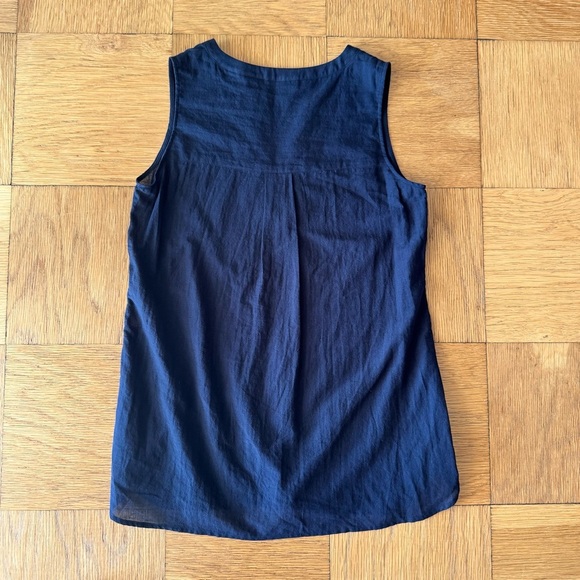 Theory XS Sleeveless Button Popover Airy Cotton Blouse Navy Semi Sheer V Neck - Picture 2 of 7